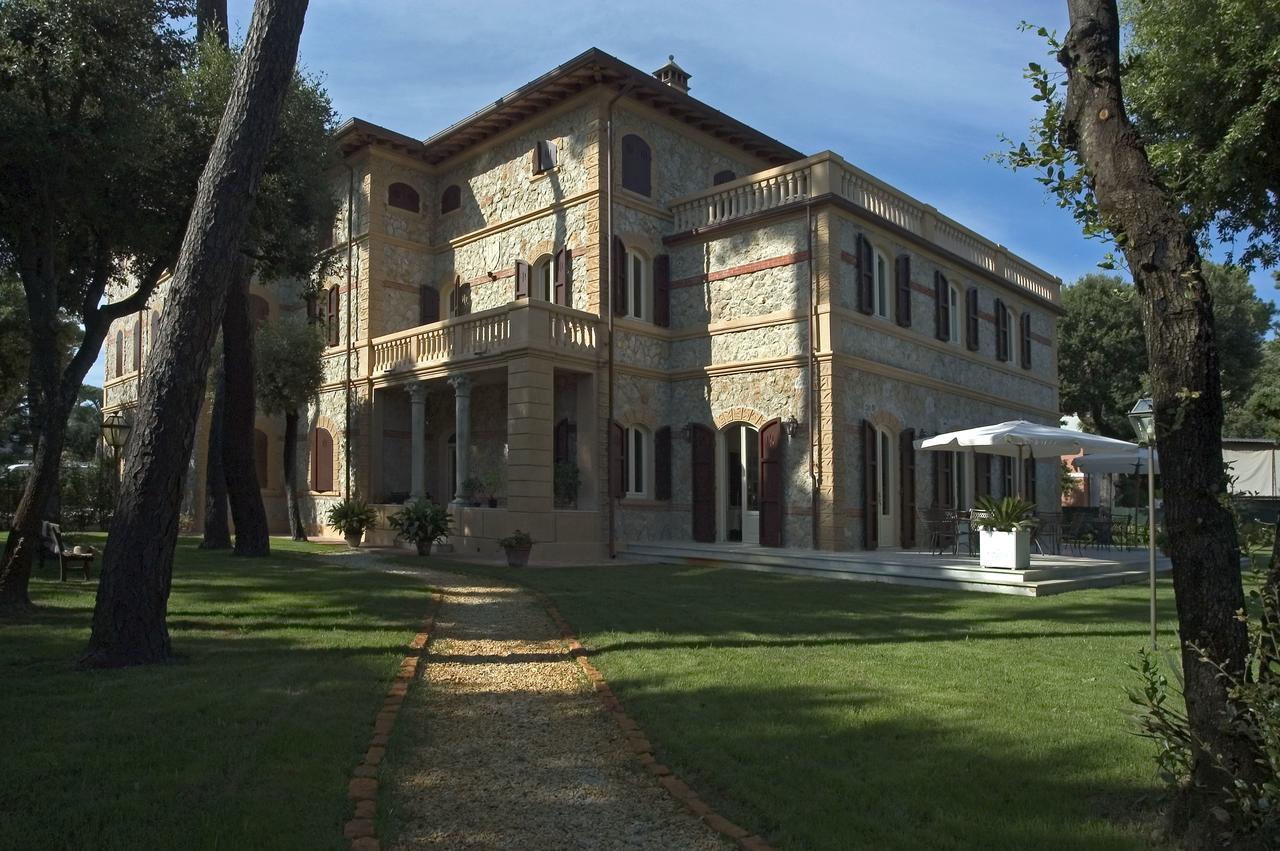 Villa Signori Марина-ді-П'єтразанта Екстер'єр фото