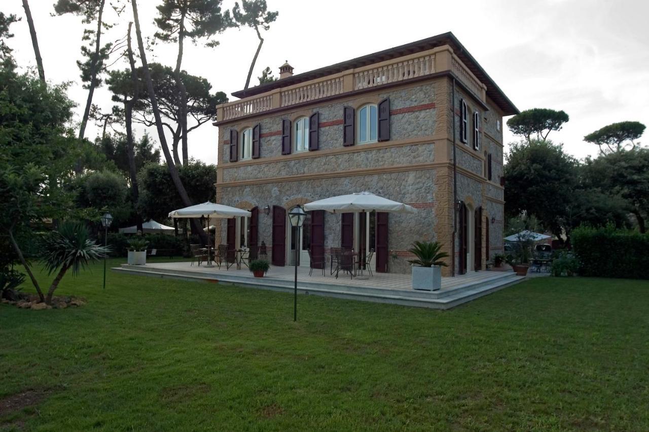 Villa Signori Марина-ді-П'єтразанта Екстер'єр фото