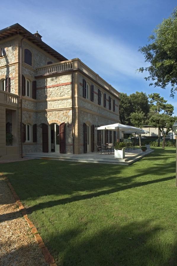 Villa Signori Марина-ді-П'єтразанта Екстер'єр фото